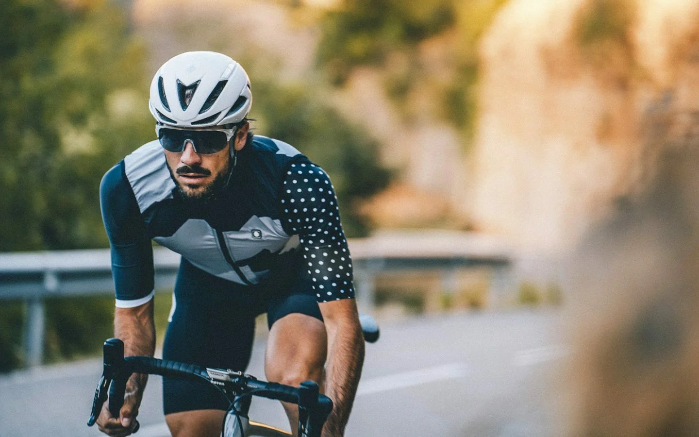 Los mejores maillots de ciclismo Siroko para primavera y otoño – SIROKO  CYCLING COMMUNITY