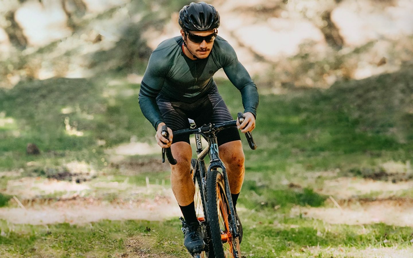 Tres maillots Siroko para ciclismo Gravel – SIROKO CYCLING