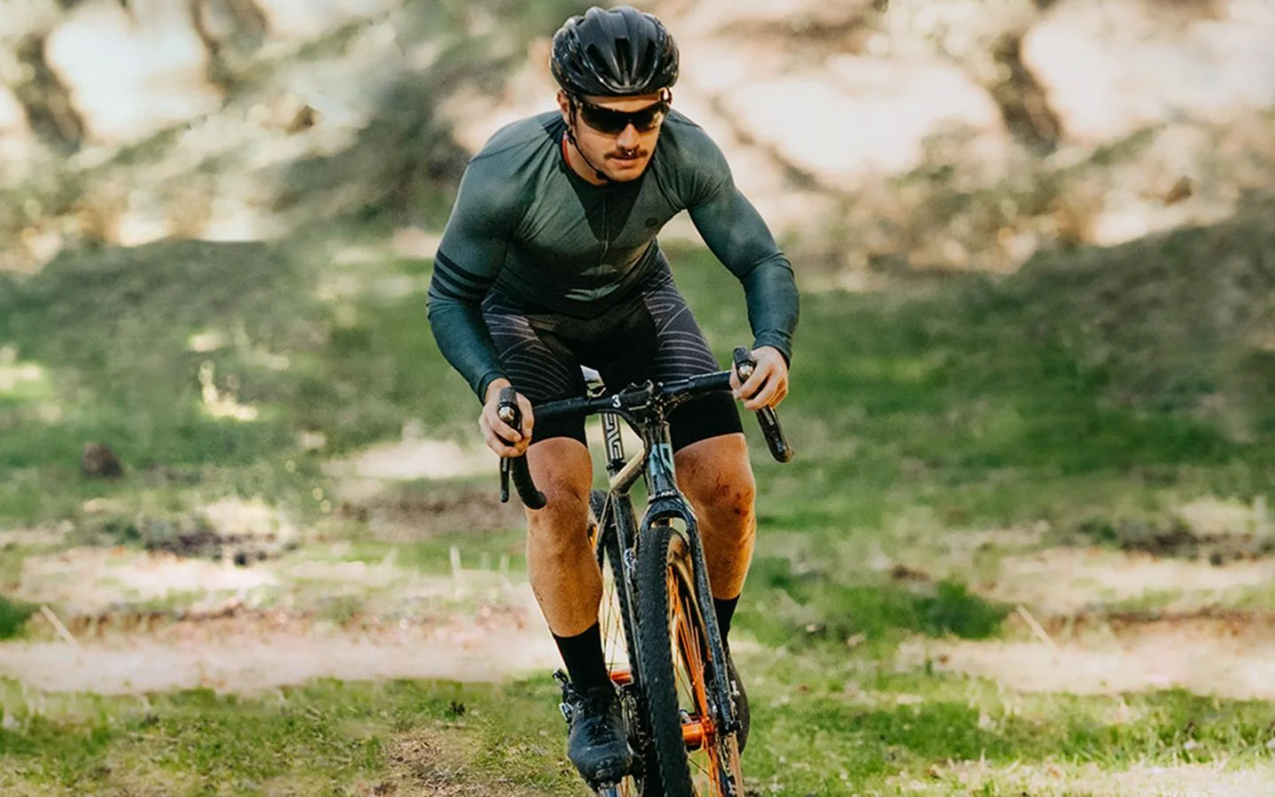 Tres maillots Siroko para ciclismo Gravel – SIROKO CYCLING COMMUNITY