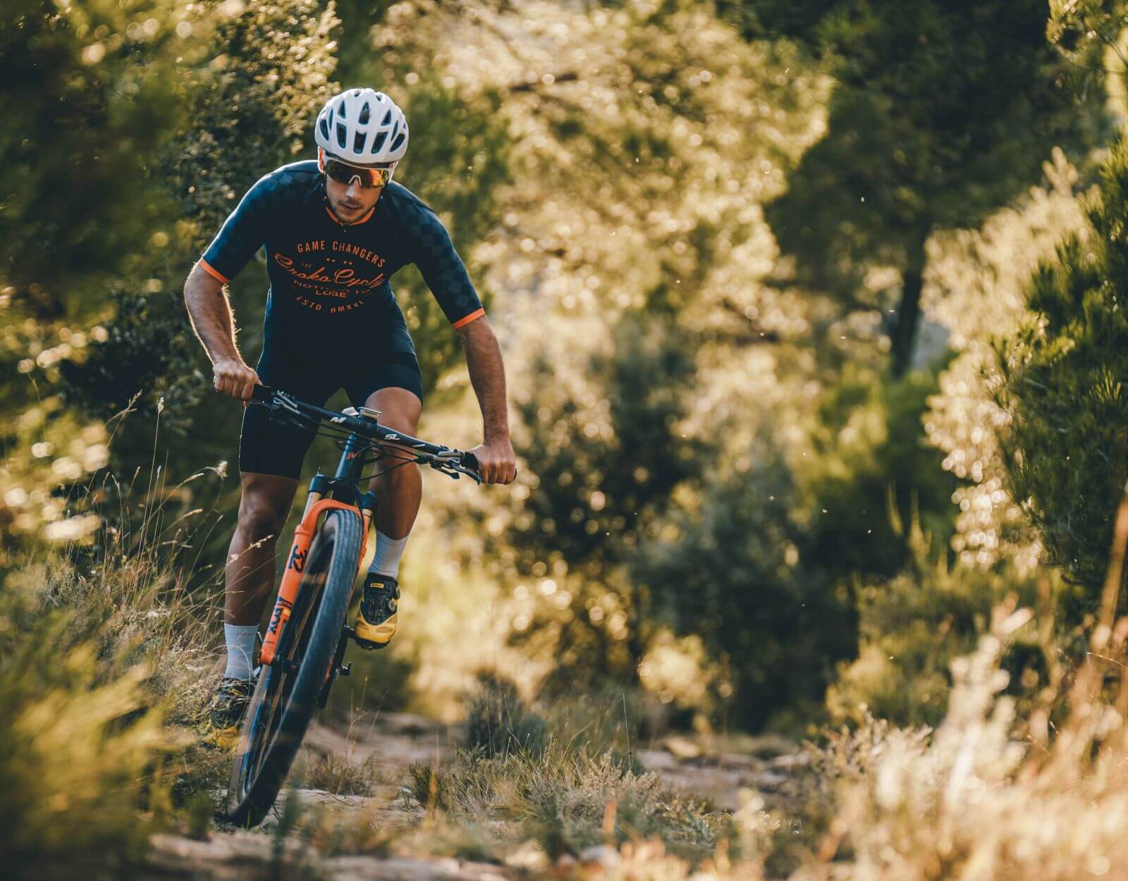 Buena voluntad Prueba Complaciente 8 Consejos básicos para empezar en el ciclismo de montaña – SIROKO CYCLING  COMMUNITY