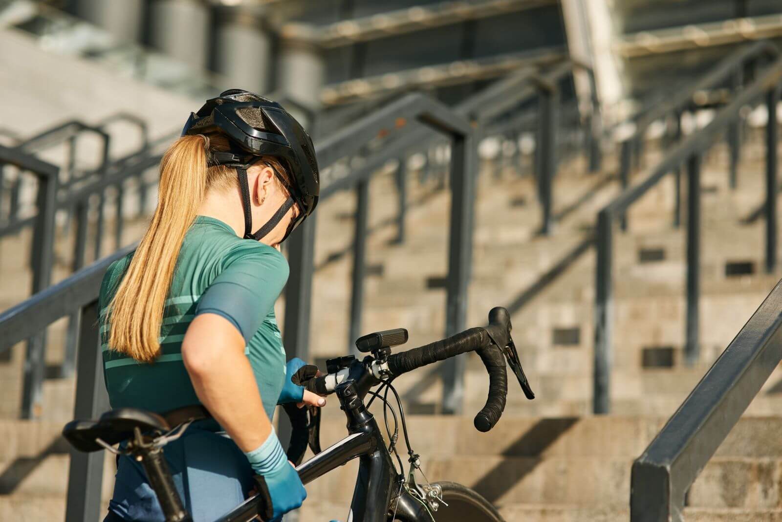 Cómo elegir el mejor casco de bicicleta - La Tercera