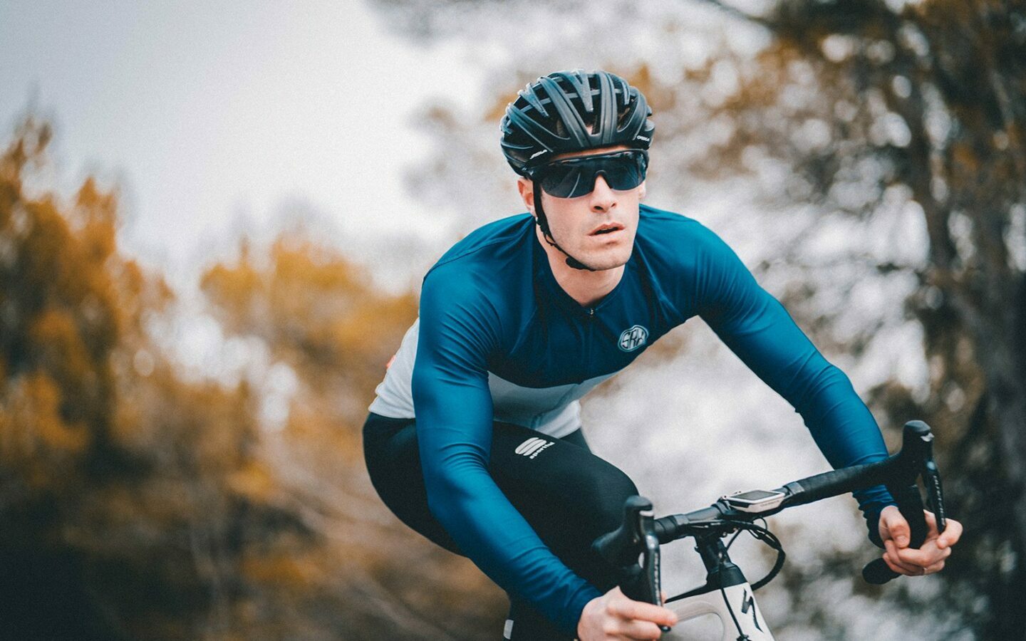 Sinfonía comienzo comodidad Guía de ropa de ciclismo para saber cómo vestirse en otoño – SIROKO CYCLING  COMMUNITY