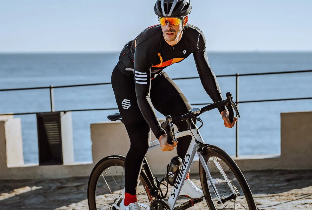 10 Tips to enjoy cycling in winter leg warmers