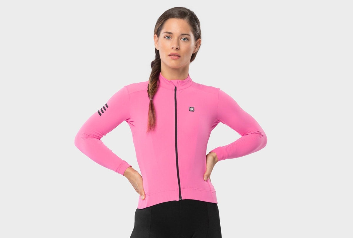 queen stage m4 cycling jersey estudio lifestyle 01