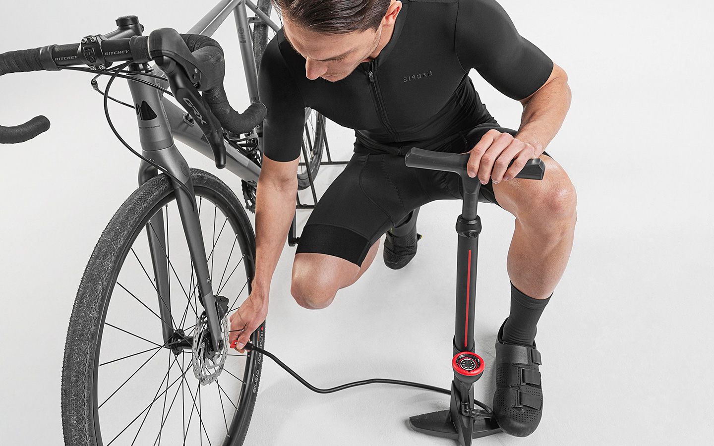 How to get the right pressure for your bike tires a beginner s