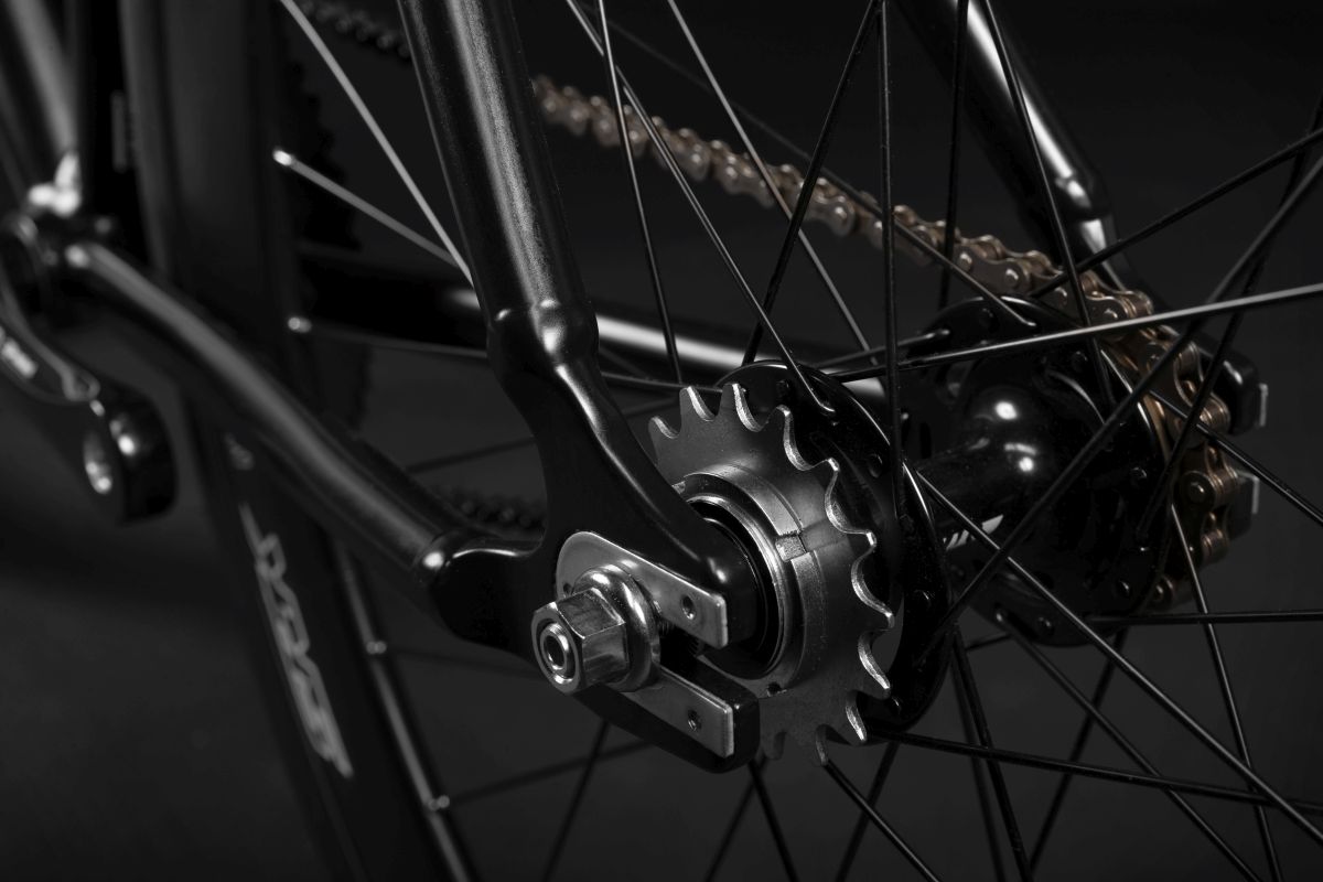 Siroko Sidney: How to make the most of our new siroko urban fixie bike sidney fixie bike feed 05 estudio lifestyle v1