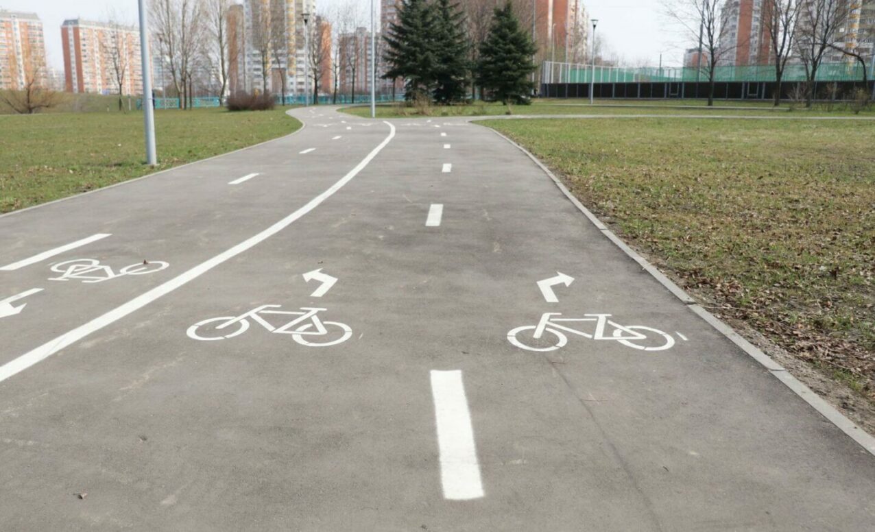 Bezpečná jízda na kole - Jak se vyvarovat nehod s vozidly a chodci image 16