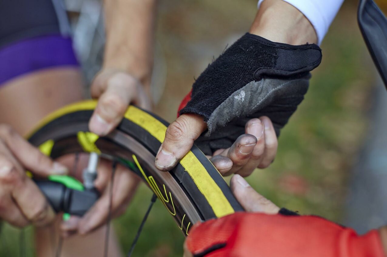 6 consejos sobre reparaciones en carretera para ciclistas principiantes image 29