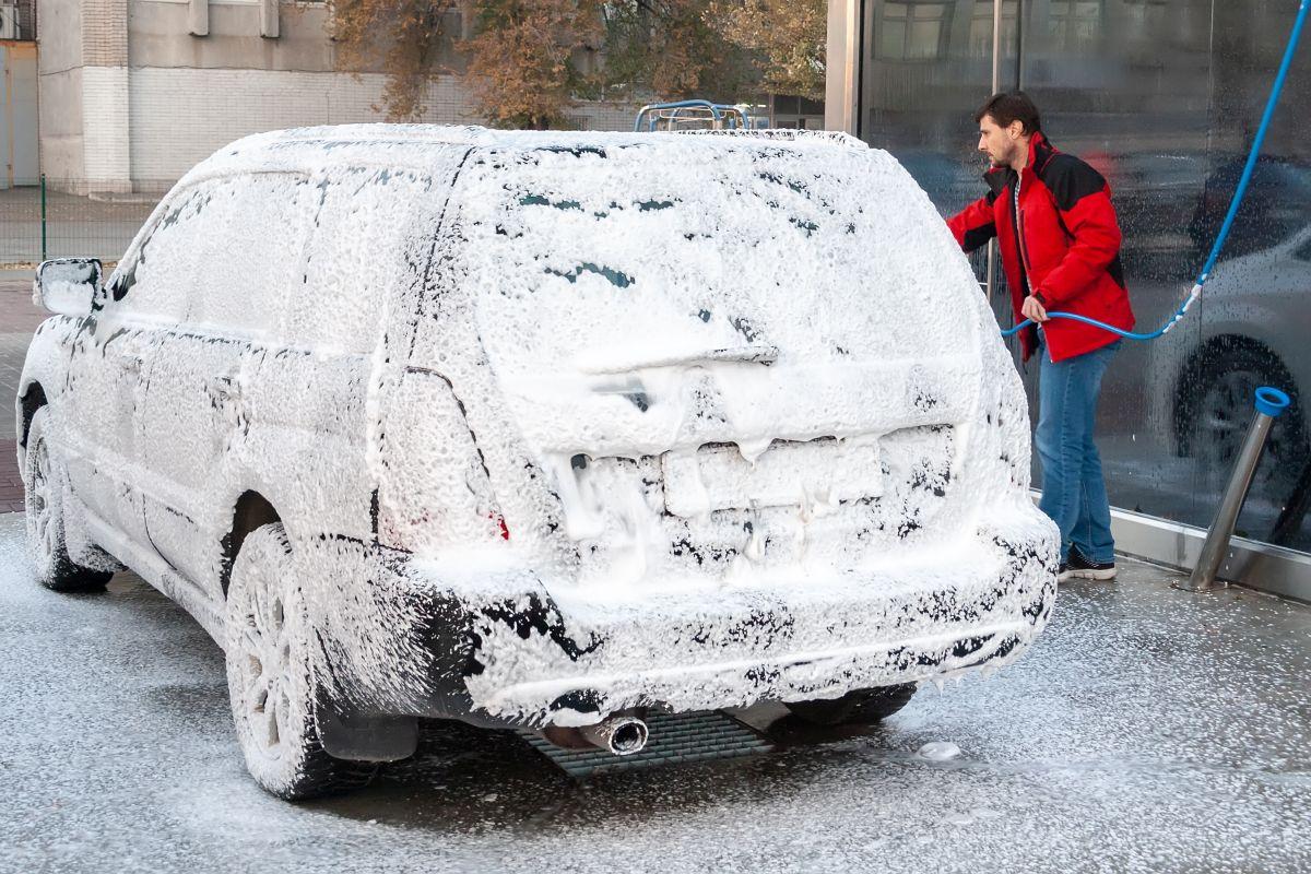 Comment utiliser le nettoyeur haute pression du lavage auto pour laver votre vélo image 15