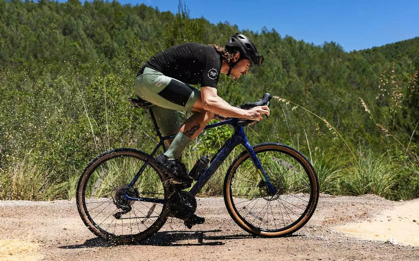 Collezione abbigliamento per ciclismo gravel 2024 modelli da uomo e da donna SIROKO CYCLING COMMUNITY
