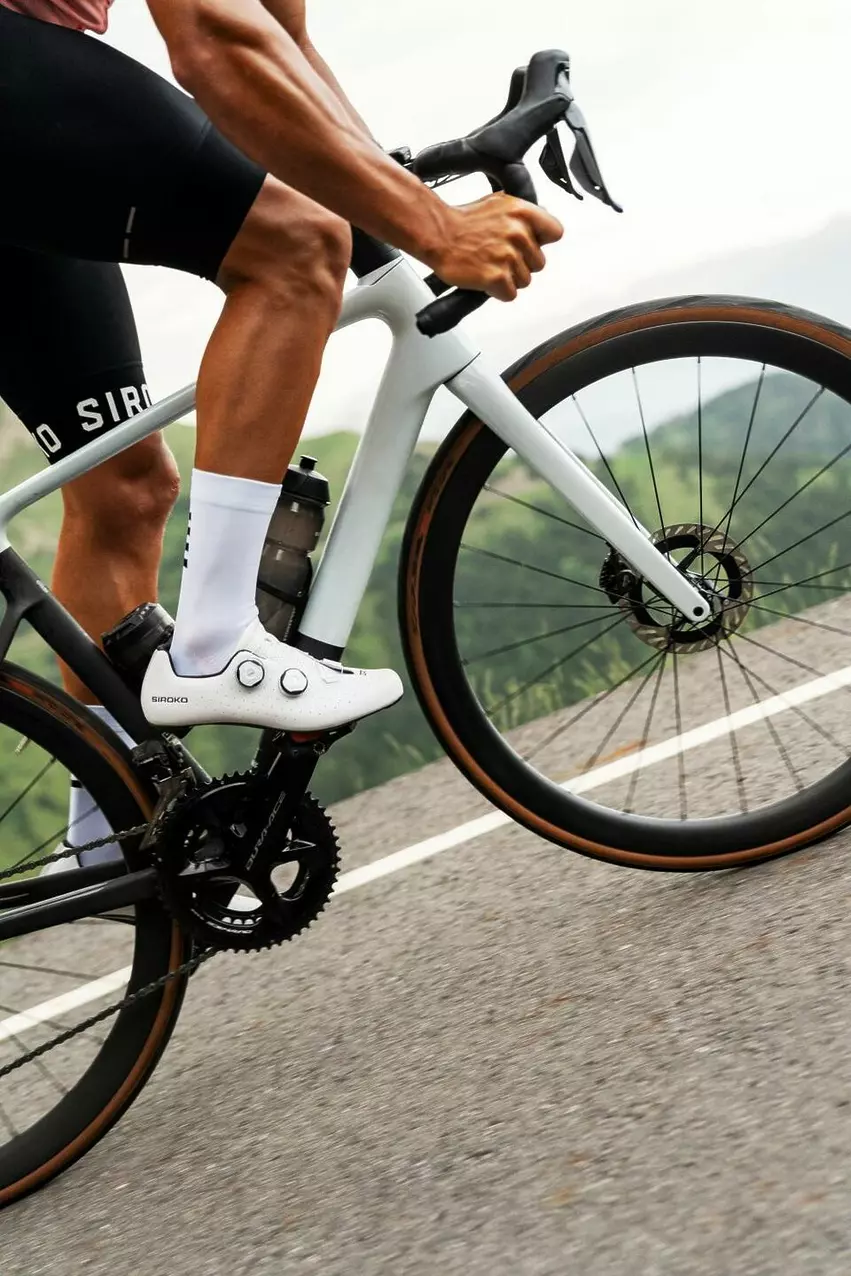 Siroko 2025: Neue Fahrradschuhe fr Rennrad und Gravel  SIROKO CYCLING  COMMUNITY
