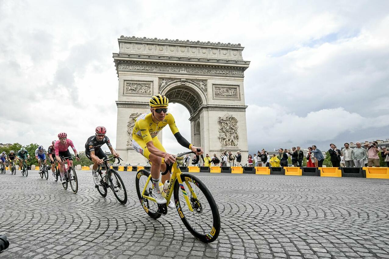 A Guide to Understanding Professional Road Cycling: The Tour de France 20250727TDF1111 1
